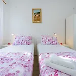 Sb Apartment No 3