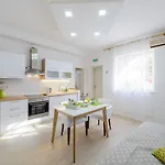 Sb Apartment No 3